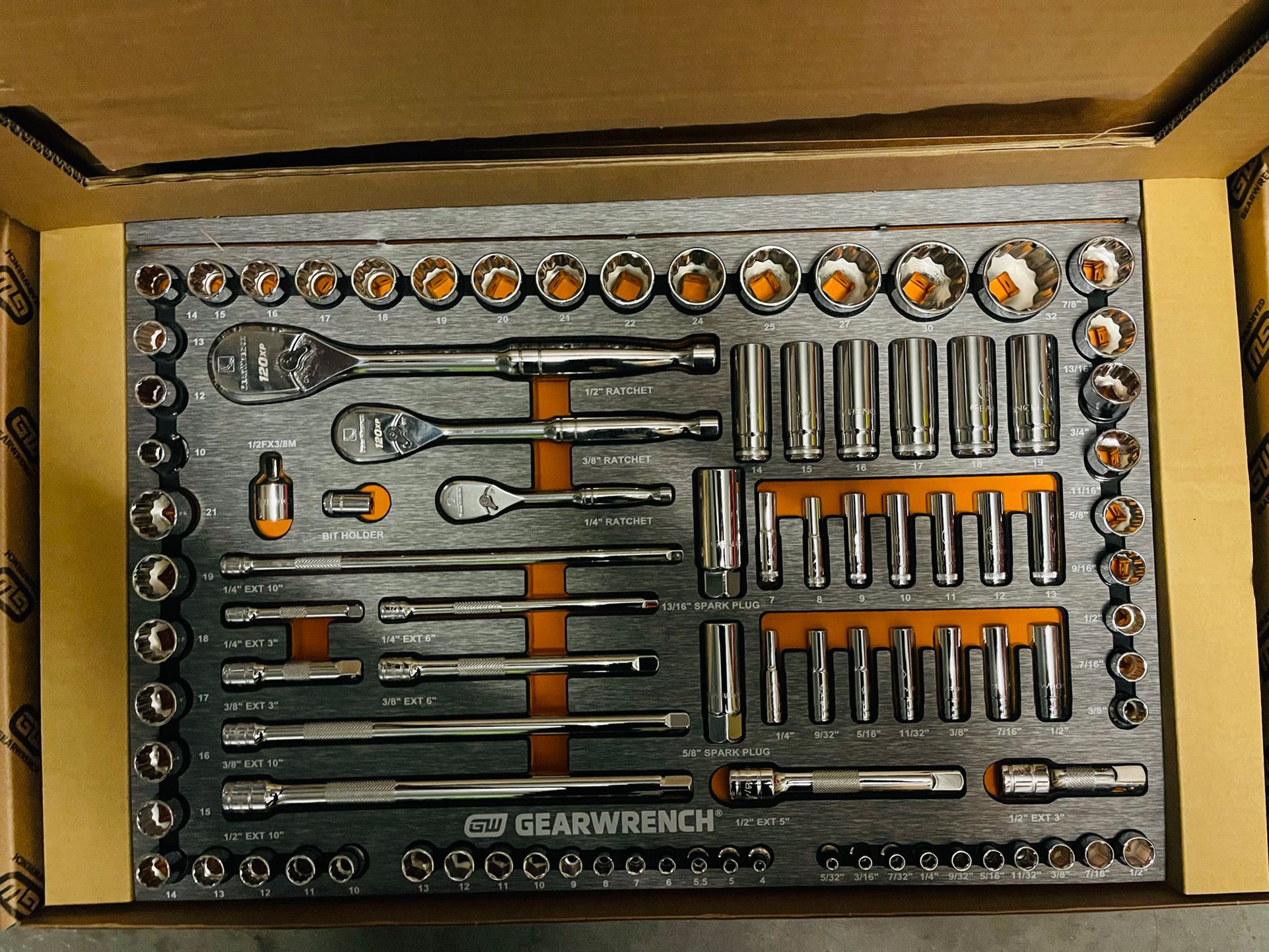NEW GEARWRENCH 120XP 1/4 in., 3/8 in., 1/2 in. Drive Standard and Deep SAE/Metric  Mechanics Tool Set in EVA Tray (94-Piece) for Sale in Vista, CA OfferUp