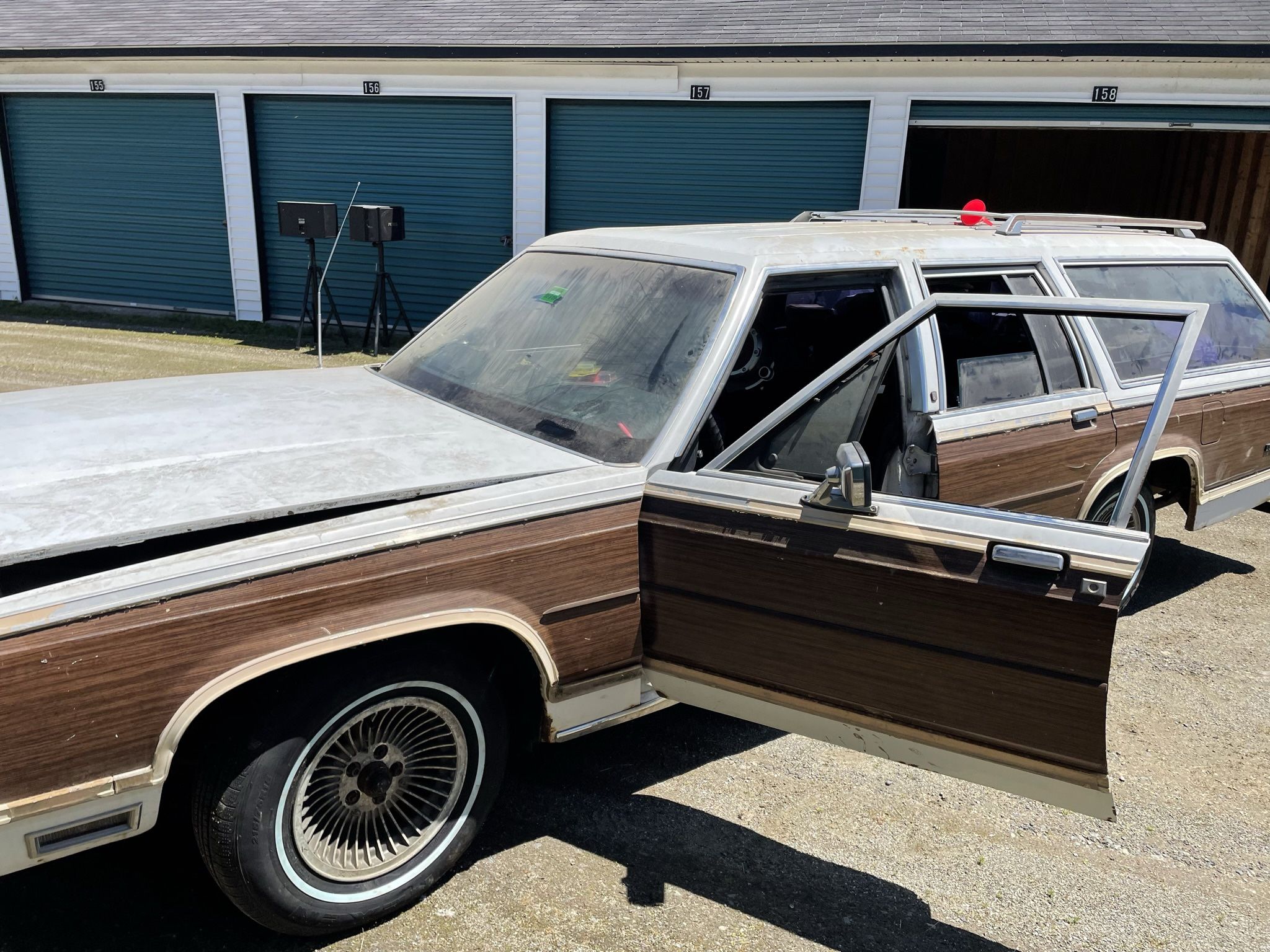 1989 Ford Ltd Country Squire