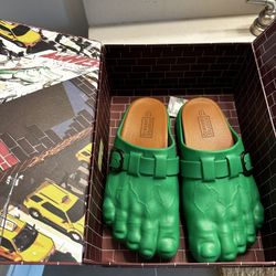 Bravest Studio Size 10