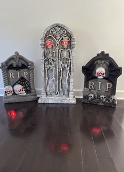 Halloween Illuminated Skeleton Tombstones 