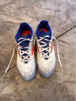 Soccer cleats