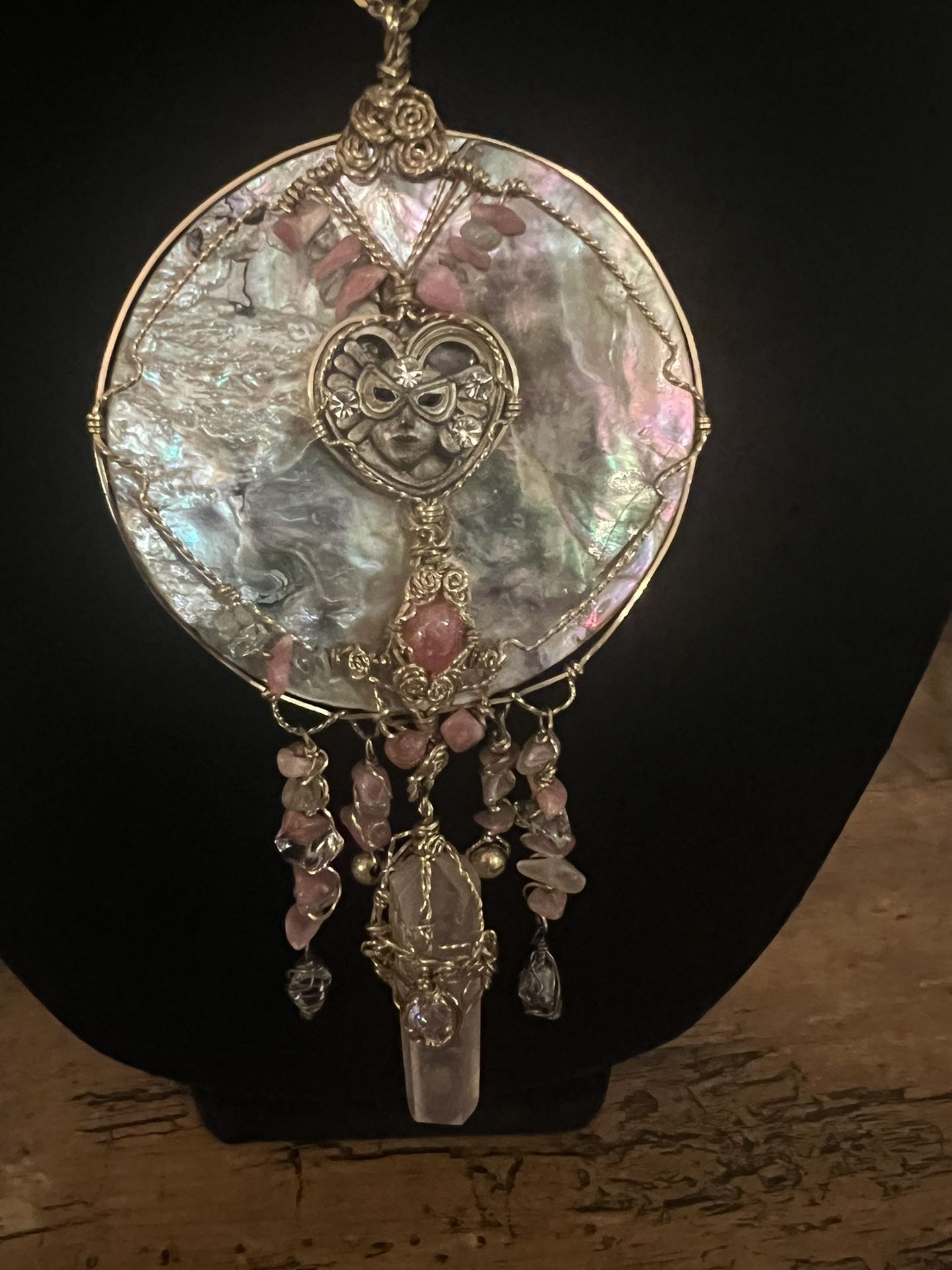 Ladies Mother Of Pearl Necklace With Rose/Pink Quartz 