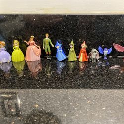 10 Disney Fairy Tale Figures