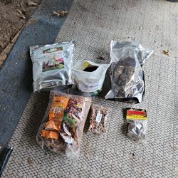 Terrarium/Vivarium Subtrate Ingredients And Hides