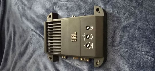 Amp JBL bass