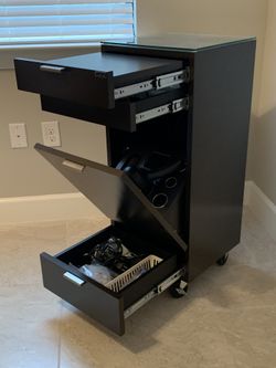 COLLINS PREMIUM PORTABLE STYLING STATION