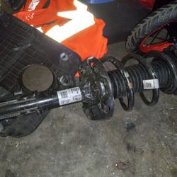 2017 Elantra Strut Assembly