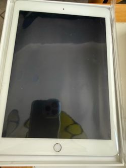 Apple iPad Air 2. 16GB  Silver