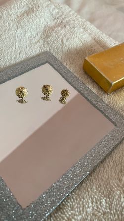 Medium 10kt pair gold nuggets, will add small missing pair if wanted.