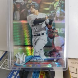 Yankees Aaron Judge Refractor Card