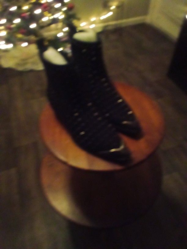Black Boots New