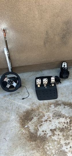 Logitech G27 Racing Wheel Set