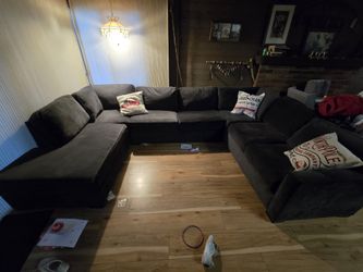 Living Spaces Sectional Couch 3 Piece Grey Large