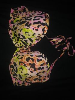 Victoria secret bikini tops 34d