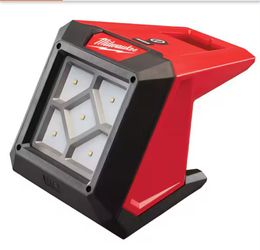 Milwaukee
M12 12-Volt 1000 Lumens Lithium-Ion Cordless Rover LED Compact Flood Light (Tool-Only)

$85