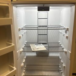 Whirlpool 19.7 cu. ft. Frost Free Upright Freezer in White