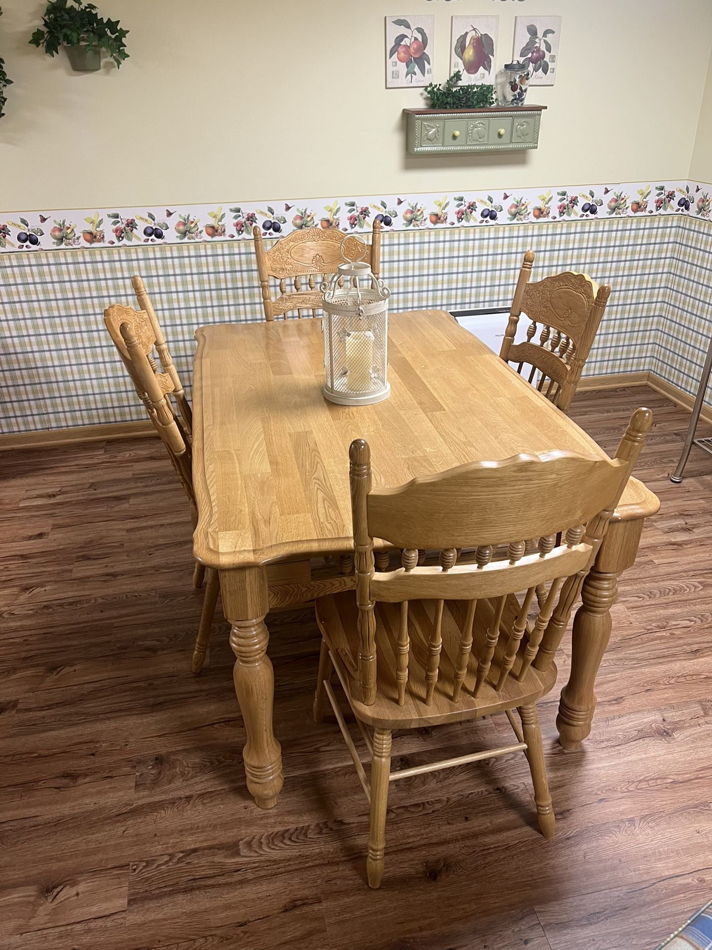 Kitchen Table And Chairs