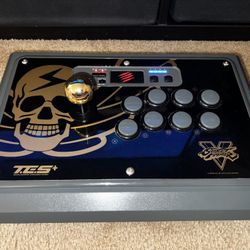 Madcatz TES+ Fight Stick Arcade Stick