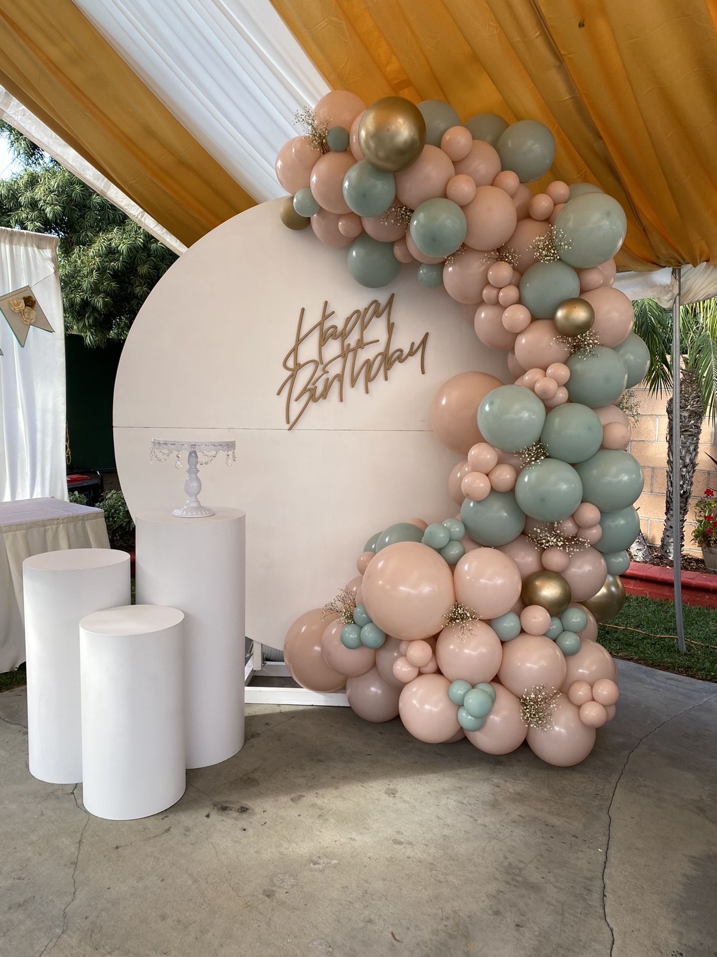 Wood Round Backdrop.balloon Garland. Cylinder. 