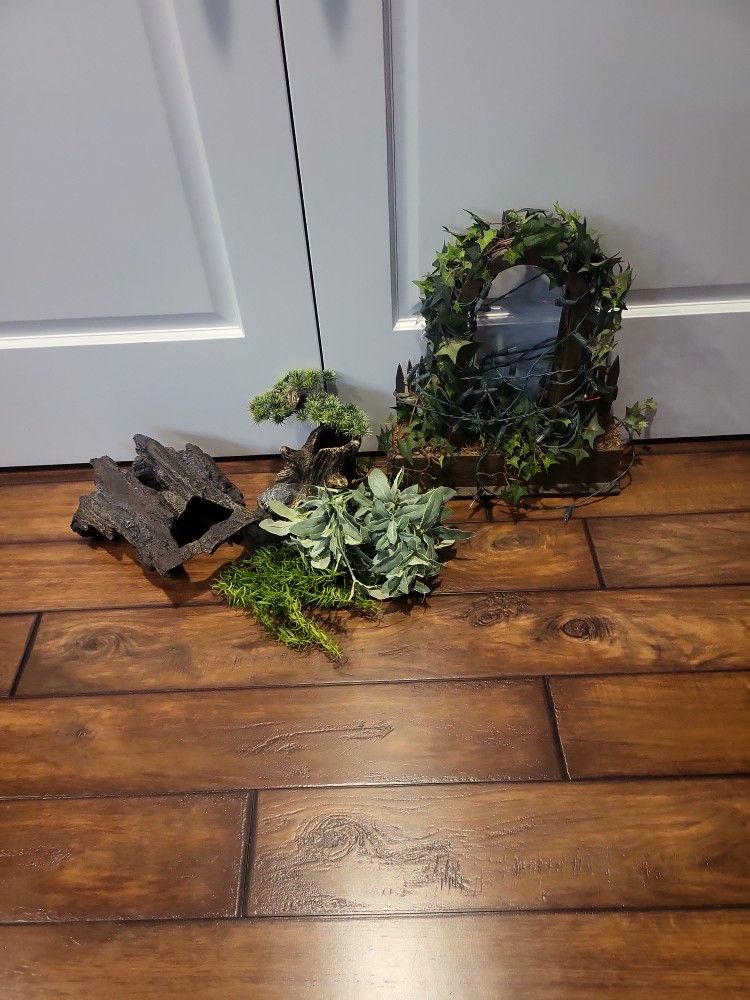 Reptile Cage Decor