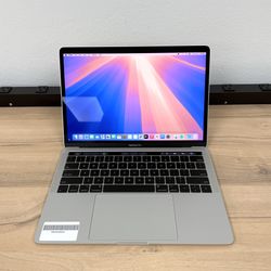 13 Inch MacBook Pro Touchbar 500GB SSD*16GB RAM*1.7Ghz Intel Quad Core i7 