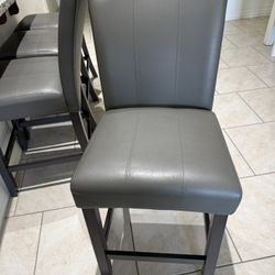 Set Of 4 Bar Stools 