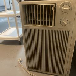 AC Air Conditioning Unit