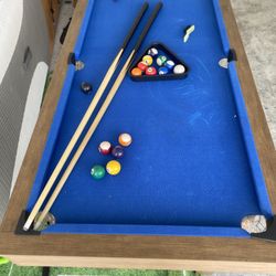 Kids Pool Table With Accessories