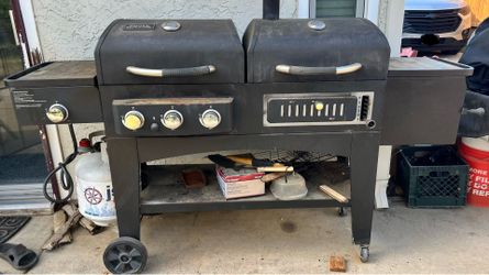 4 in one BBQ grill/ Smoker