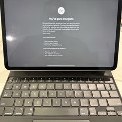 iPad Pro 11” (2nd Gen) – 128GB – Cellular + Magic Keyboard + Apple Pencil