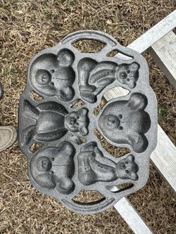 2 New Cast Iron Molds Thinking For Cookies