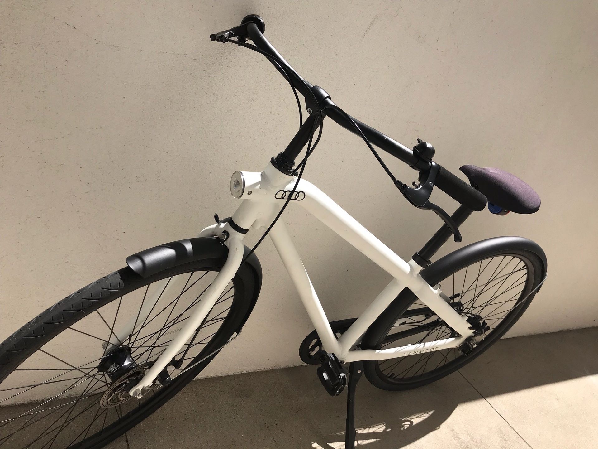Audi Vanmoof B Series Bike - White non electric