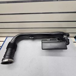13-16 Dodge Dart 2.4L Engine Air Intake Cleaner Hose Mopar Duct Assembly OEM