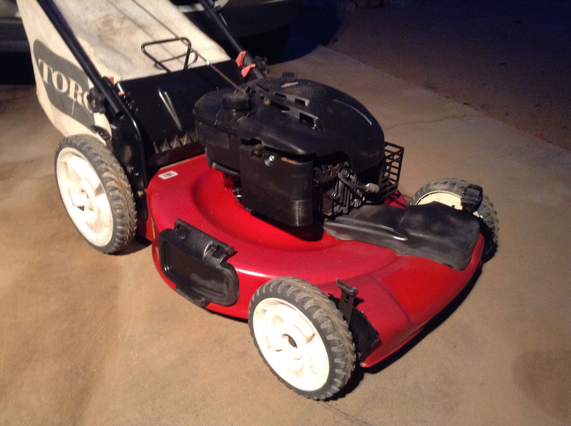 Toro Recycler 6.75 hp self propelled lawn mower
