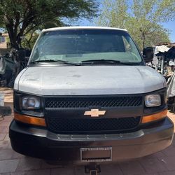 Chevrolet Express 2500 Cargo Van