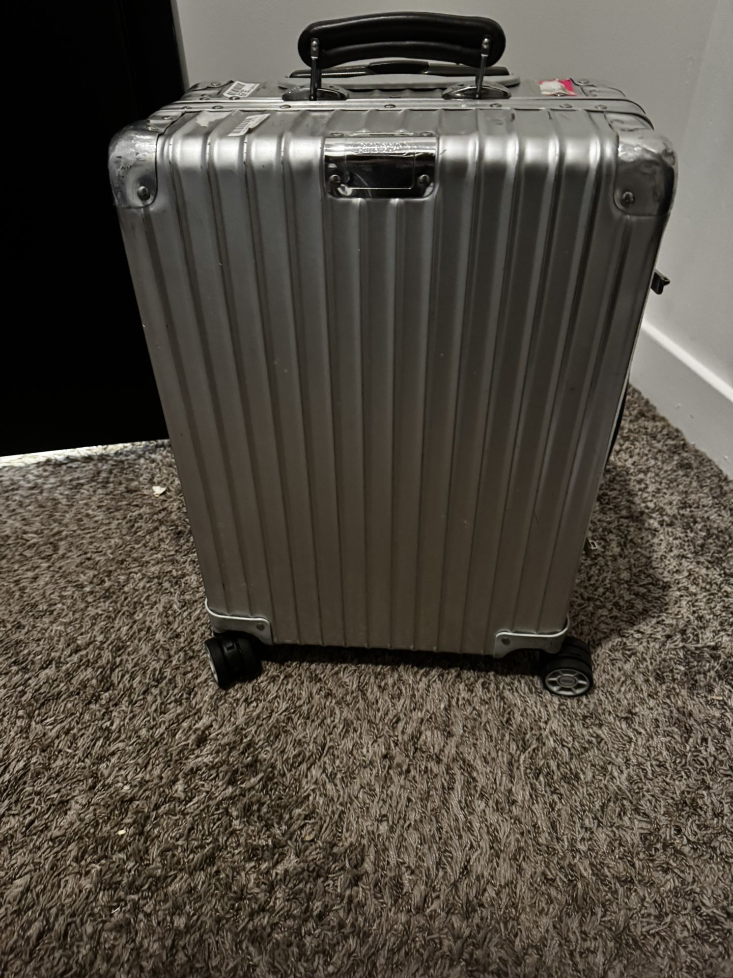 Rimowa XL Carry On
