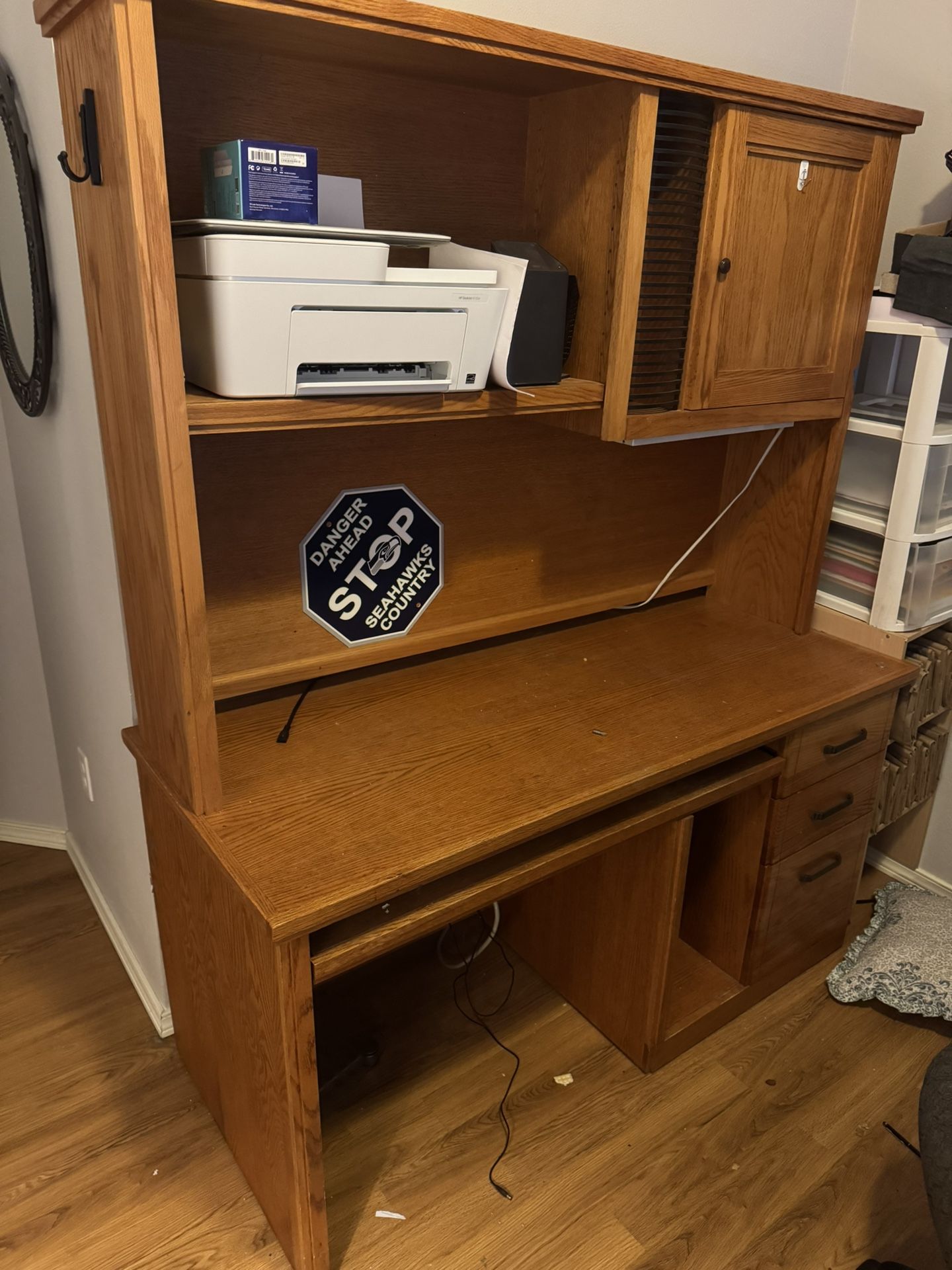 Desk with Hutch