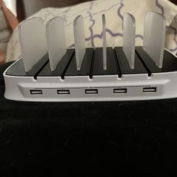 Griffin Multi device Charging Port