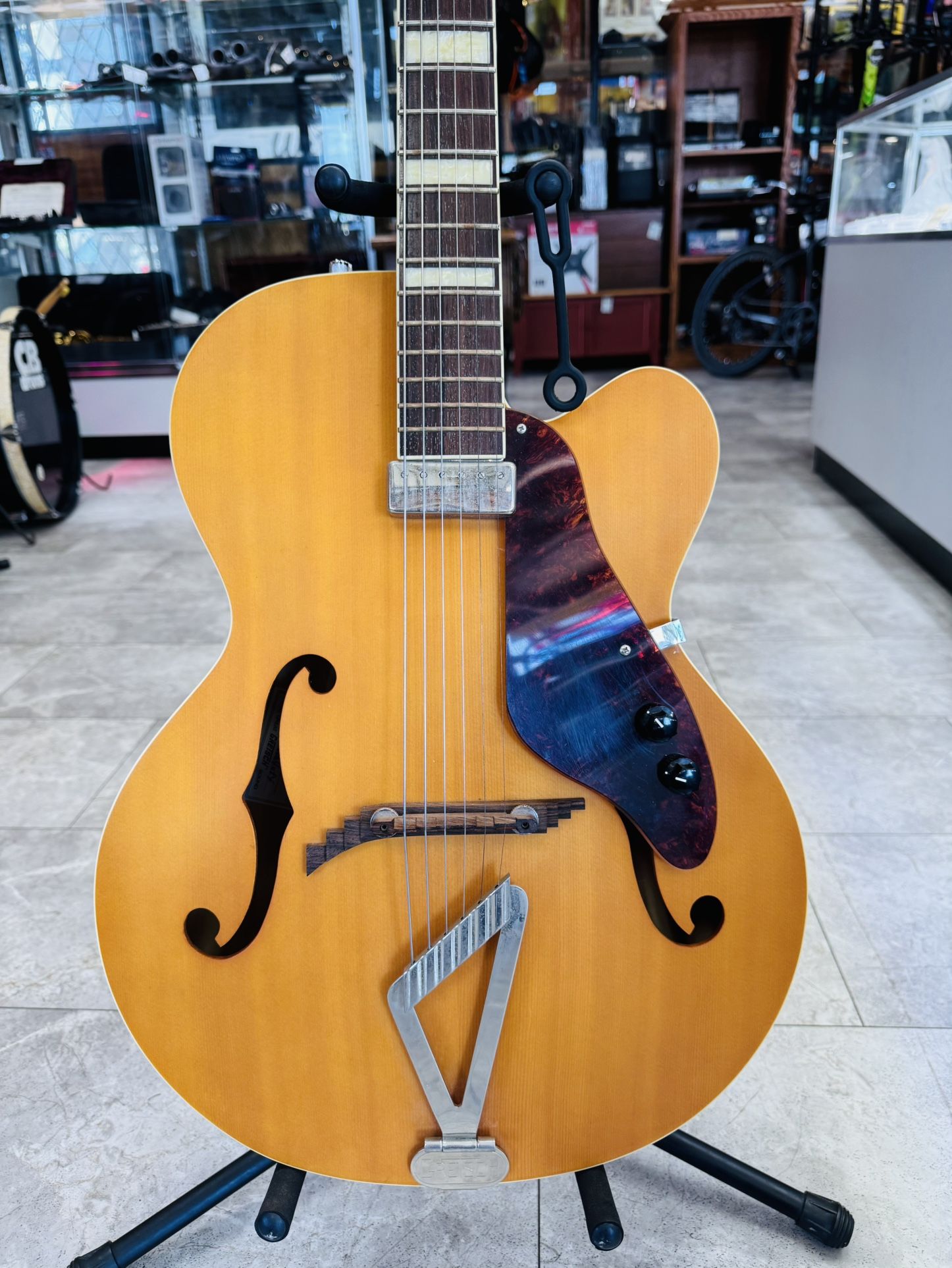 Gretsch G100CE Synchromatic Hollow Body Natural Acoustic Guitar With Gig Bag