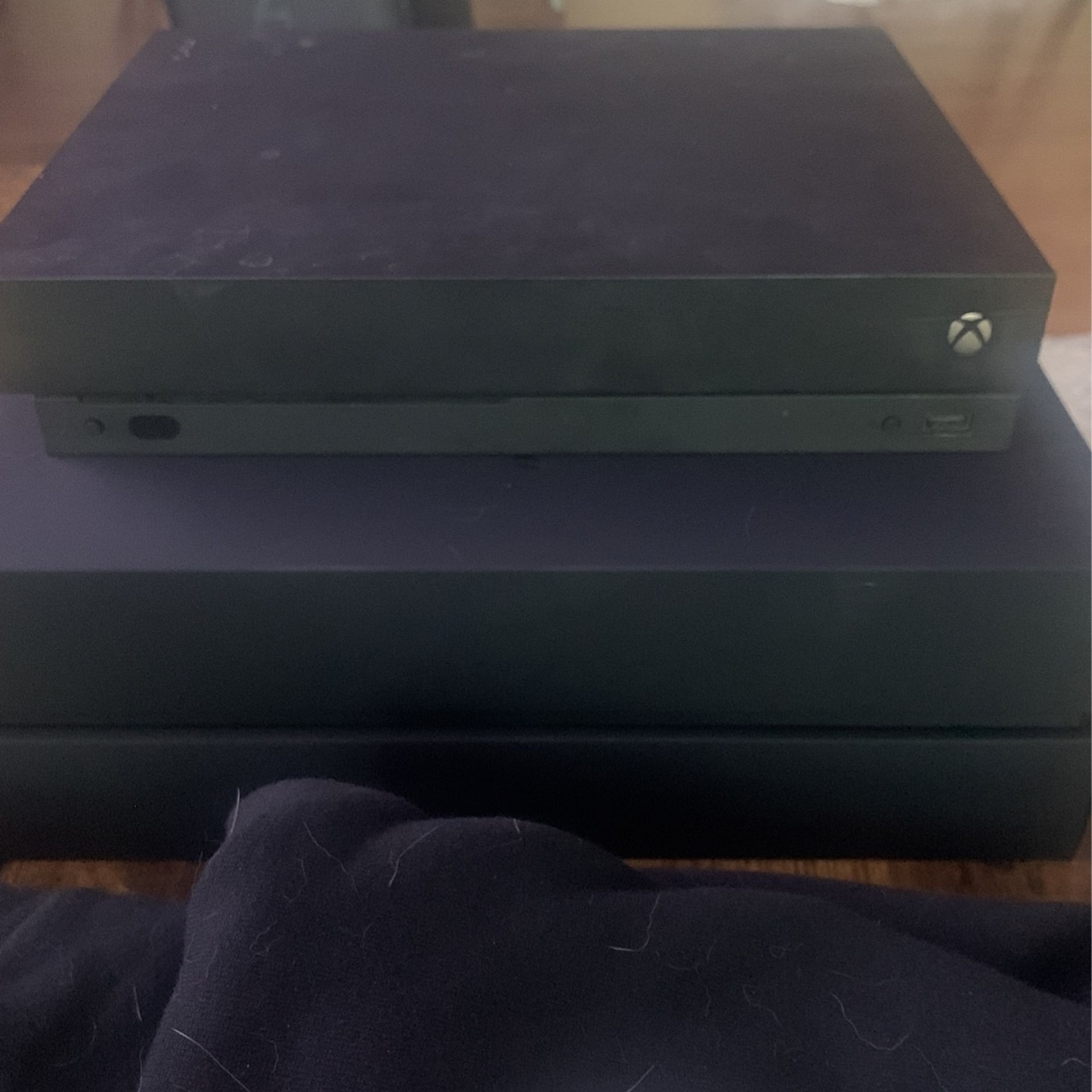 Xbox One X 1 TB