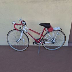 Vintage 80's Road Bike Centurion Cavaletto Unisex, 27" Wheels, Steel Frame, Cloud 9 Gel Seat-Needs Tires $50 Or Best Reasonable Offer