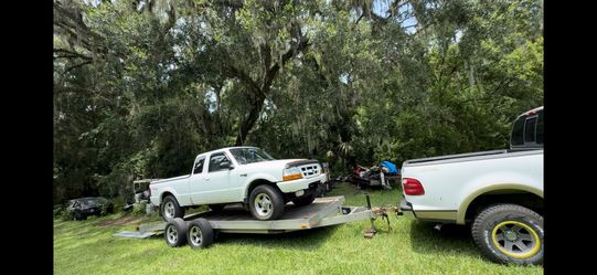 18f Car hauler with title