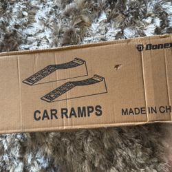 Donext Car Ramps for Easy Vehicle Maintenance and Safe Lifting, Sturdy, Lightweight