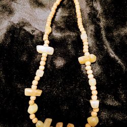 NECKLACE, NEW!