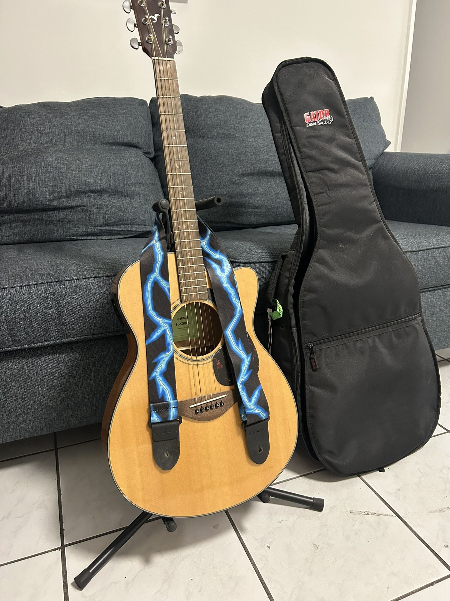 Yamaha - Acustic & Electric Guitar