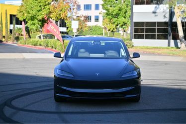 2025 Tesla model3 long range