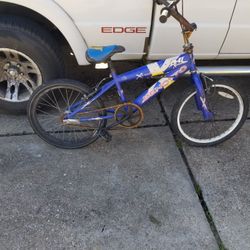 BENOTTO  B - 11  XCUADRON BMX BIKE (READ DESCRIPTION) OBO.