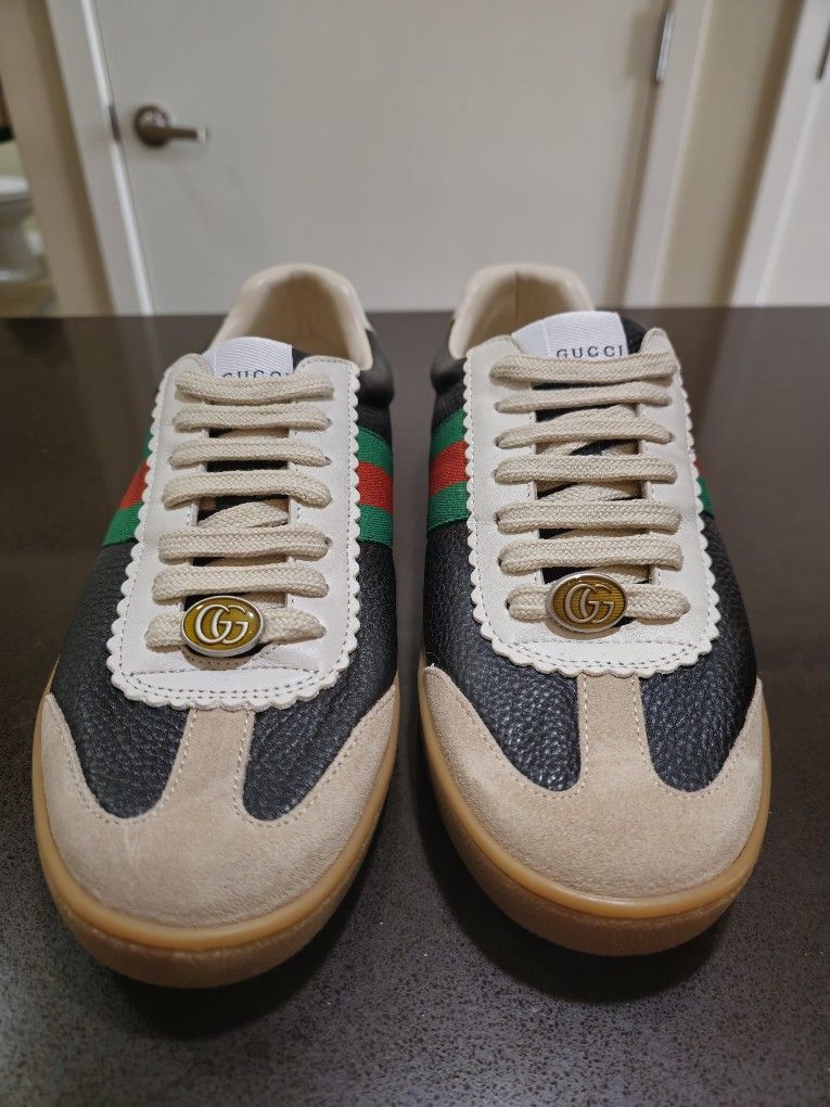 Gucci G74 Black Leather Women's Size 39