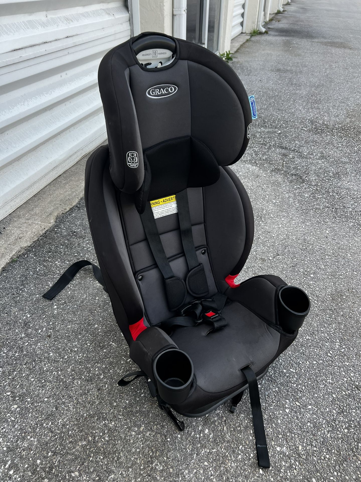 Graco Black and Grey Adjustable Kid’s Car Booster Seat for Kid’s 4-120lbs! Good condition!