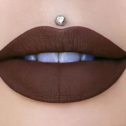 Jeffree Star Velour Liquid Lipstick *DOMINATRIX*